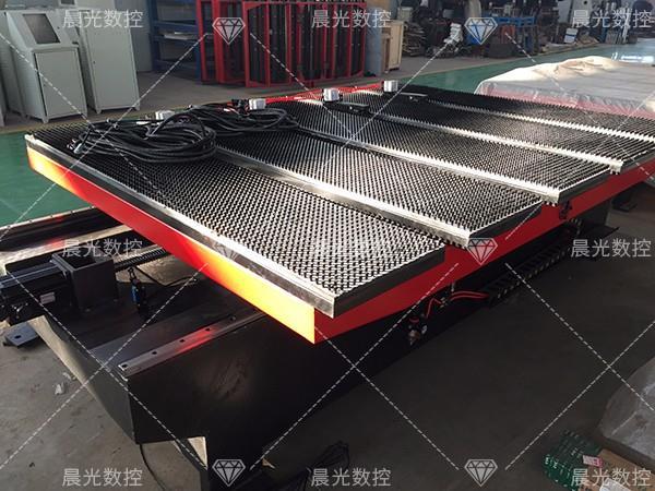 數(shù)控送料機在保養(yǎng)時應該注意哪些問題？